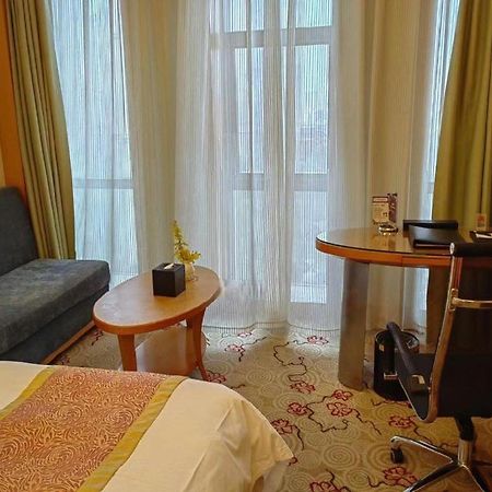 Dezhou Regal Kangbo Hotel Екстериор снимка