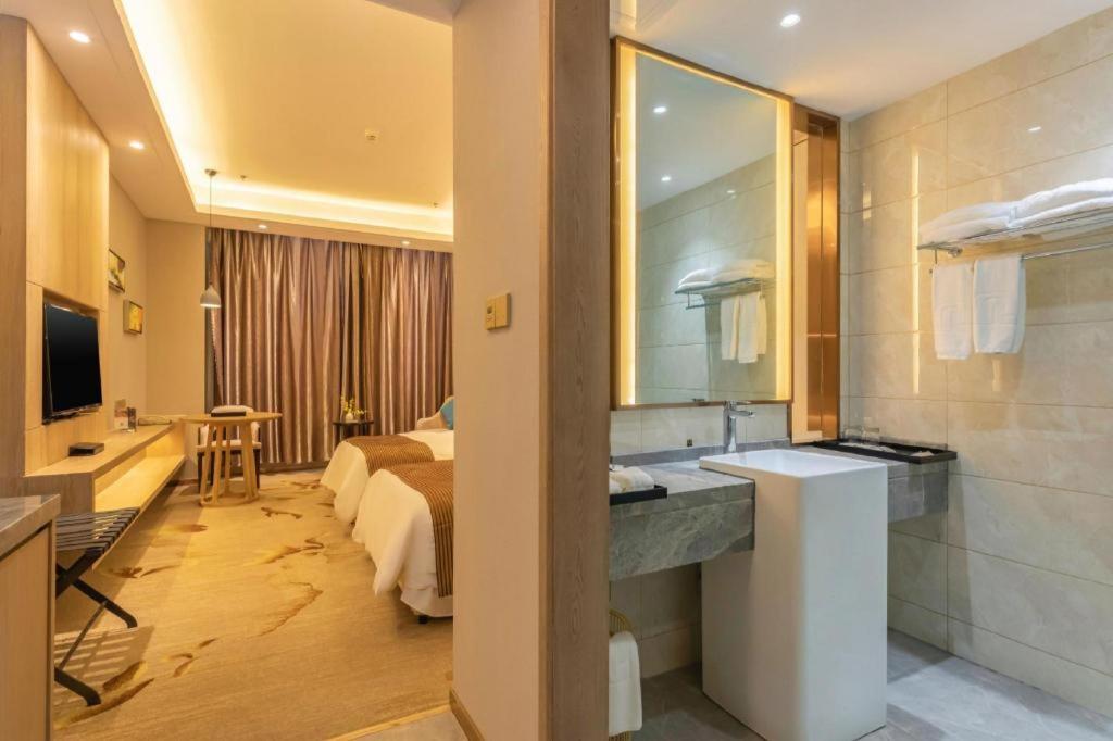 Dezhou Regal Kangbo Hotel Екстериор снимка