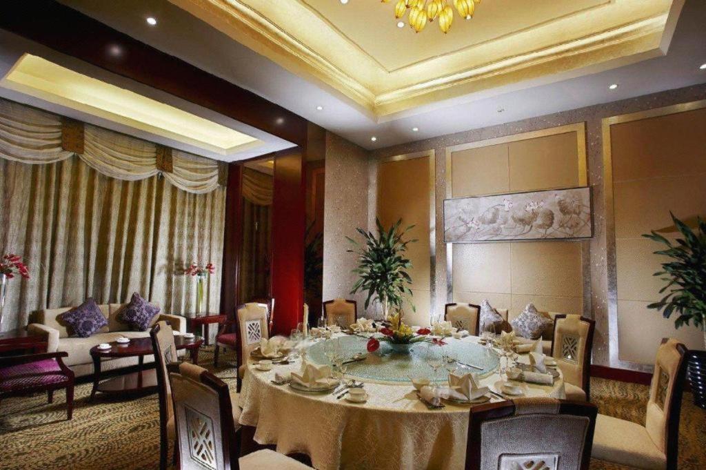 Dezhou Regal Kangbo Hotel Екстериор снимка