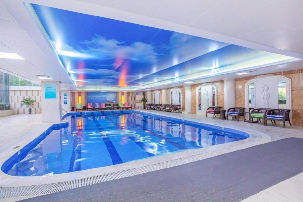 Dezhou Regal Kangbo Hotel Екстериор снимка