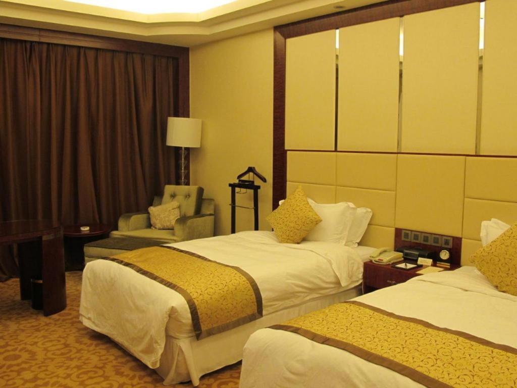 Dezhou Regal Kangbo Hotel Екстериор снимка