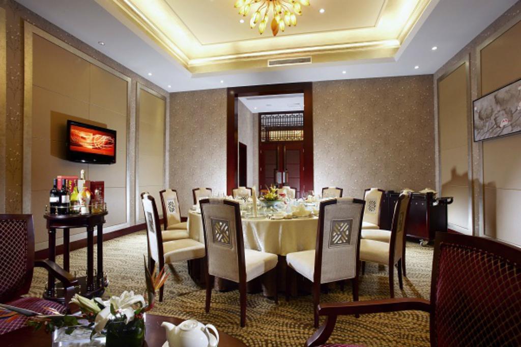 Dezhou Regal Kangbo Hotel Екстериор снимка